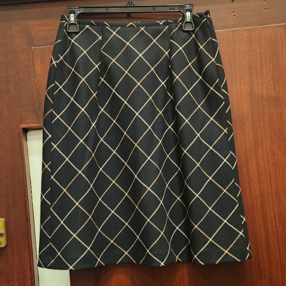 Ann Taylor LOFT Petite 100% Wool Black and Tan Plaid Midi Skirt